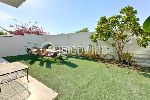 Townhouse in Arabella Townhouses, Mudon, Dubai 3 bedrooms, 274 sq.m. № 60013 - photo 9