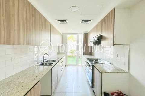 Townhouse in Arabella Townhouses, Mudon, Dubai 3 bedrooms, 274 sq.m. № 60013 - photo 3