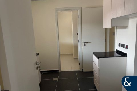 Adosado en DAMAC Hills (Akoya by DAMAC), Dubai, 5 dormitorios, 234 m², № 78624 - foto 13