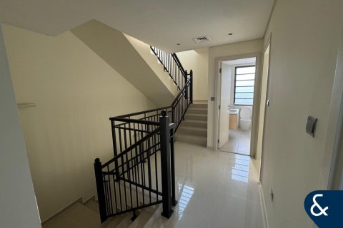 Adosado en DAMAC Hills (Akoya by DAMAC), Dubai, 5 dormitorios, 234 m², № 78624 - foto 4