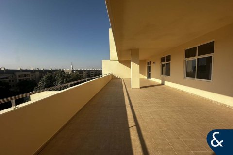 Apartamento en Motor City, Dubai, 3 dormitorios, 272 m², № 78635 - foto 1