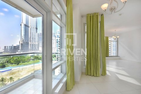 Apartment in The Lofts, Downtown Dubai (Downtown Burj Dubai), Dubai 2 bedrooms, 120 sq.m. № 86447 - photo 14