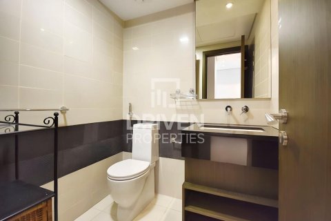 Apartment in The Lofts, Downtown Dubai (Downtown Burj Dubai), Dubai 2 bedrooms, 120 sq.m. № 86447 - photo 4