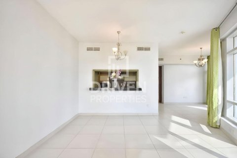 Apartment in The Lofts, Downtown Dubai (Downtown Burj Dubai), Dubai 2 bedrooms, 120 sq.m. № 86447 - photo 16