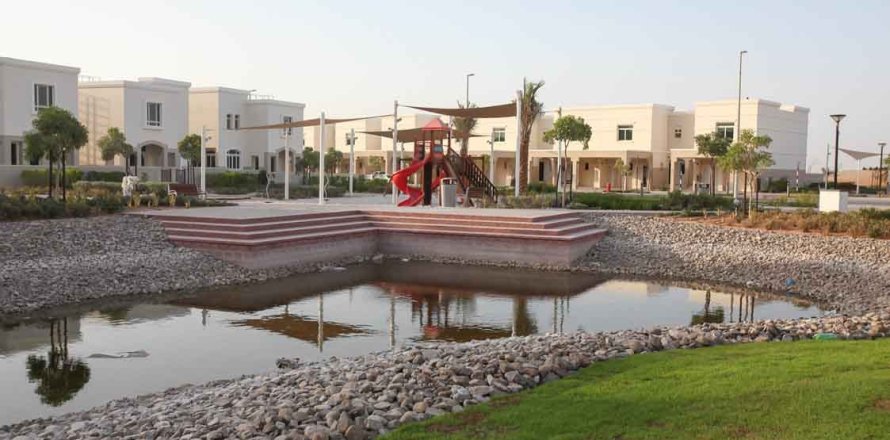 Квартира в Golfville, Дубай Хилс Эстейт, Дубай, 2 спальни, 69м², № 60724