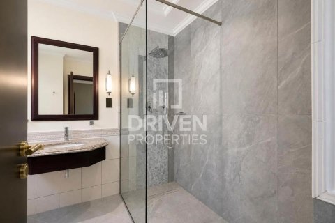 Villa in Garden Homes, Palm Jumeirah, Dubai 4 bedrooms, 620.78 sq.m. № 137167 - photo 20
