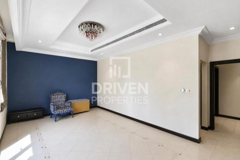 Villa in Garden Homes, Palm Jumeirah, Dubai 4 bedrooms, 620.78 sq.m. № 137167 - photo 11