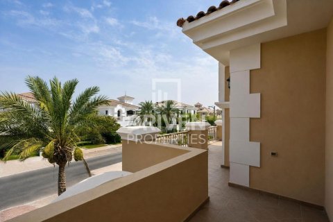 Villa in Garden Homes, Palm Jumeirah, Dubai 4 bedrooms, 620.78 sq.m. № 137167 - photo 26