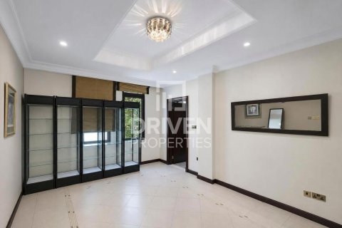 Villa in Garden Homes, Palm Jumeirah, Dubai 4 bedrooms, 620.78 sq.m. № 137167 - photo 13