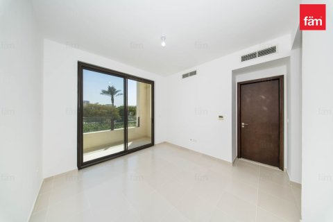 Villa in Reem, Dubai 5 bedrooms, 215.1 sq.m. № 120736 - photo 28