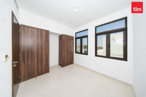 Villa in Reem, Dubai 5 bedrooms, 215.1 sq.m. № 120736 - photo 18