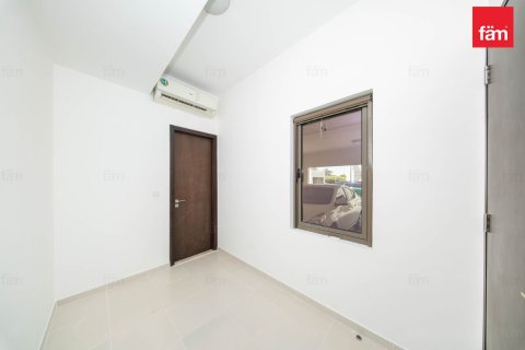 Villa in Reem, Dubai 5 bedrooms, 215.1 sq.m. № 120736 - photo 21