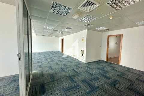 Office in Sheikh Zayed Road, Dubai 186 sq.m. № 96637 - photo 10