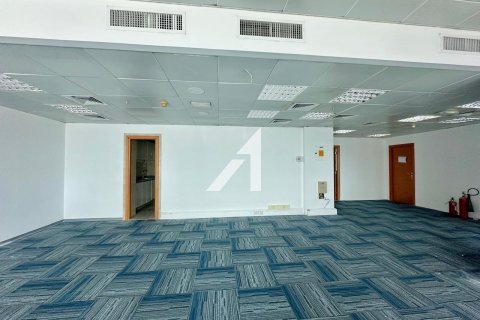 Office in Sheikh Zayed Road, Dubai 186 sq.m. № 96637 - photo 8