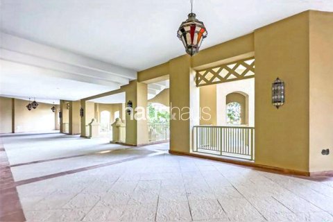 Apartamento en Shoreline Apartments, Palm Jumeirah, Dubai, 1 dormitorio, 67 m², № 43865 - foto 2