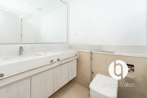 Снять в аренду квартиру в Дубай Хилс Эстейт, Дубай: 2 спальни, 94м², № 102396 - фото 7