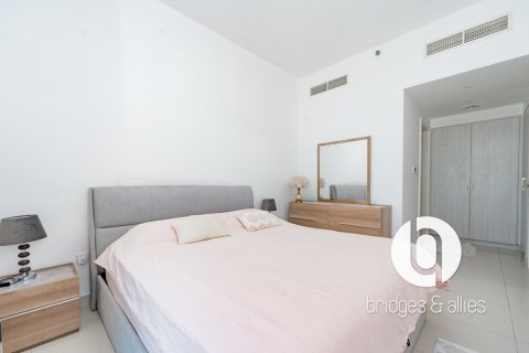 Снять в аренду квартиру в Дубай Хилс Эстейт, Дубай: 2 спальни, 94м², № 102396 - фото 15
