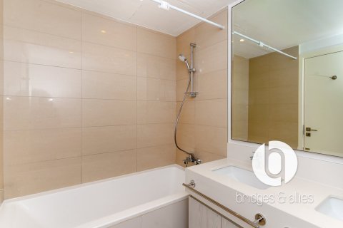 Apartment in Dubai Hills Estate, Dubai 2 bedrooms, 94 sq.m. № 102396 - photo 17