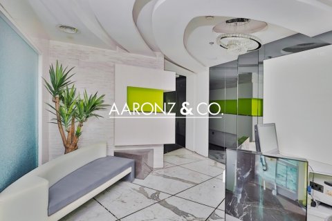 Office in Business Bay, Dubai 112 sq.m. № 102395