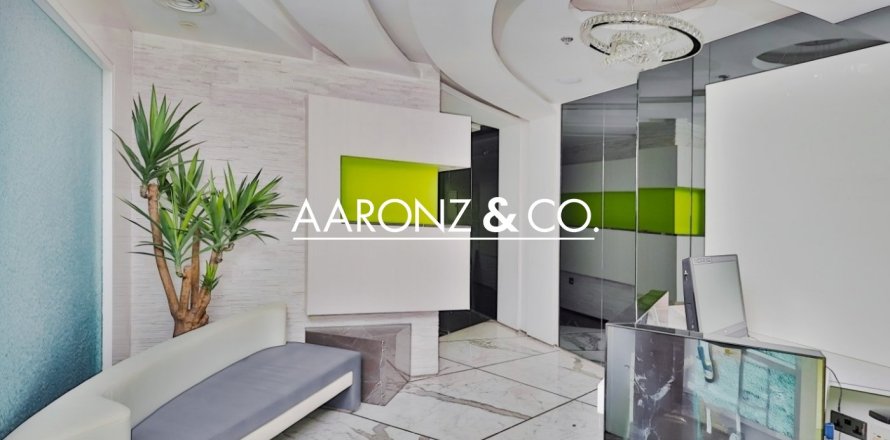 Office in Business Bay, Dubai 112 sq.m. № 102395