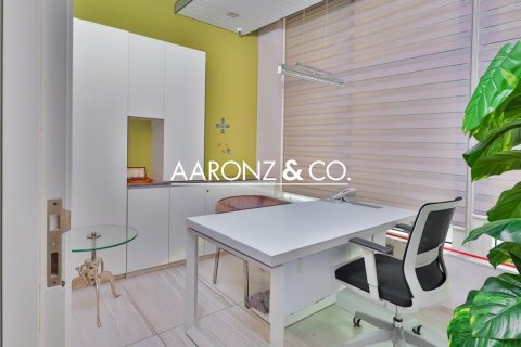 Office in Business Bay, Dubai 112 sq.m. № 102395 - photo 7