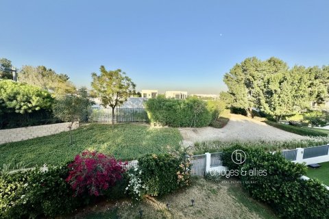Villa en Dubai Hills Estate, Dubai, 4 dormitorios, 446 m², № 83949 - foto 4