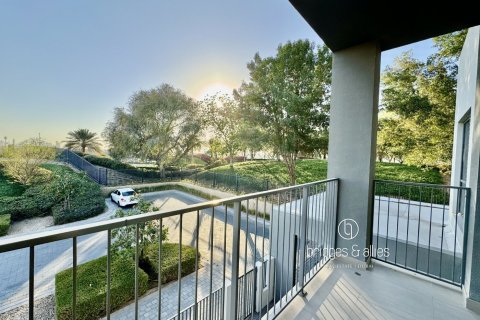 Villa en Dubai Hills Estate, Dubai, 4 dormitorios, 446 m², № 83949 - foto 5