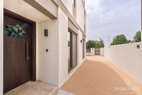 Villa en Tilal Al Ghaf, Dubai, 4 dormitorios, 220 m², № 83948 - foto 18