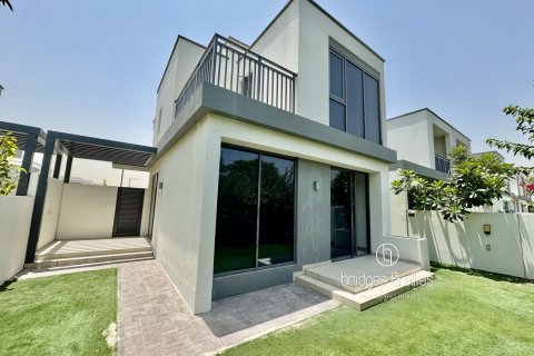 Villa en Dubai Hills Estate, Dubai, 4 dormitorios, 326 m², № 83947