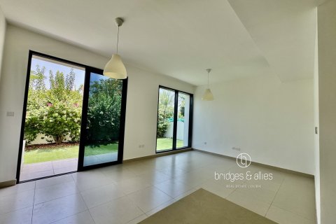 Villa in Dubai Hills Estate, Dubai 4 bedrooms, 326 sq.m. № 83947 - photo 5