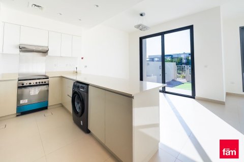 Adosado en Dubai Hills Estate, Dubai, 4 dormitorios, 202.2 m², № 77857 - foto 6