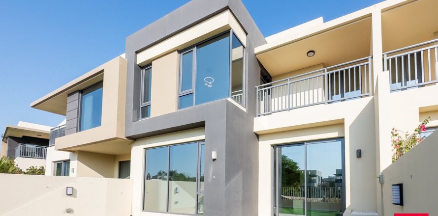 Adosado en Dubai Hills Estate, Dubai, 4 dormitorios, 202.2 m², № 77857