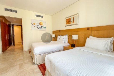 Apartamento en Jumeirah Beach Residence, Dubai, 3 dormitorios, 241.7 m², № 37632 - foto 12