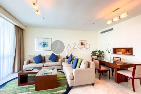 Apartamento en Jumeirah Beach Residence, Dubai, 3 dormitorios, 241.7 m², № 37632 - foto 2