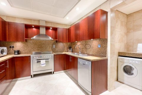 Apartamento en Jumeirah Beach Residence, Dubai, 3 dormitorios, 241.7 m², № 37632 - foto 4