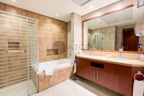 Apartamento en Jumeirah Beach Residence, Dubai, 3 dormitorios, 241.7 m², № 37632 - foto 17