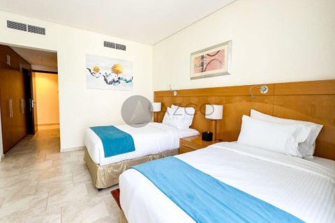 Apartamento en Jumeirah Beach Residence, Dubai, 3 dormitorios, 241.7 m², № 37633 - foto 8