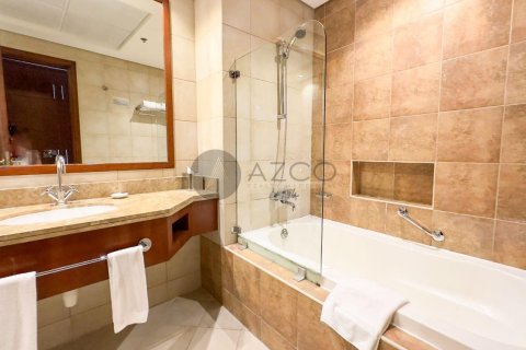 Apartamento en Jumeirah Beach Residence, Dubai, 3 dormitorios, 241.7 m², № 37633 - foto 17