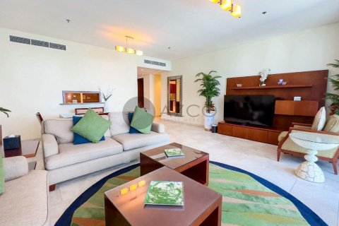 Apartamento en Jumeirah Beach Residence, Dubai, 3 dormitorios, 241.7 m², № 37633 - foto 2
