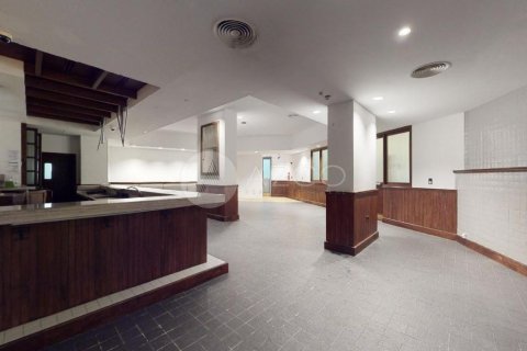 Tienda en Jumeirah Beach Residence, Dubai, 743.2 m², № 37634 - foto 14