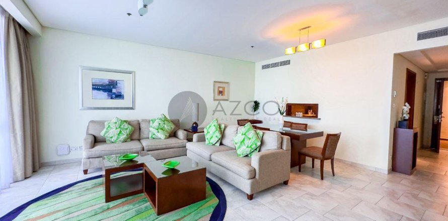 Apartamento en Jumeirah Beach Residence, Dubai, 3 dormitorios, 241.7 m², № 37631
