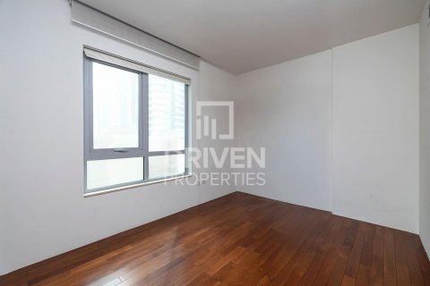 Apartment in The Residences, Downtown Dubai (Downtown Burj Dubai), Dubai 3 bedrooms, 171 sq.m. № 65105 - photo 4