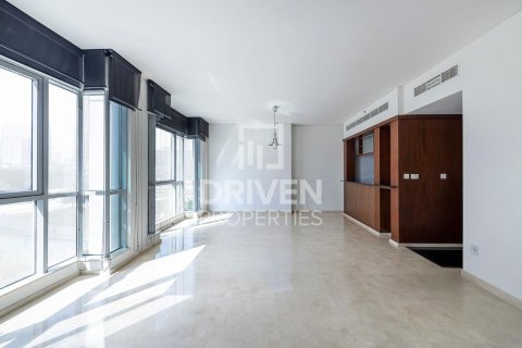 Apartment in The Residences, Downtown Dubai (Downtown Burj Dubai), Dubai 3 bedrooms, 171 sq.m. № 65105 - photo 3