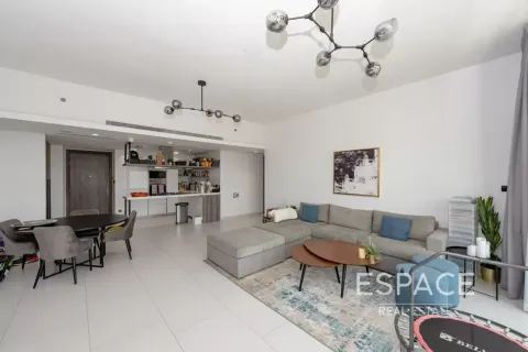 Apartment in Palm Jumeirah, Dubai 3 bedrooms, 187 sq.m. № 122974 - photo 2