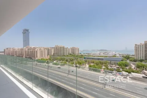 Apartment in Palm Jumeirah, Dubai 3 bedrooms, 187 sq.m. № 122974 - photo 12