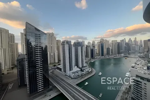 Apartment in Dubai Marina, Dubai 3 bedrooms, 212 sq.m. № 122978 - photo 18