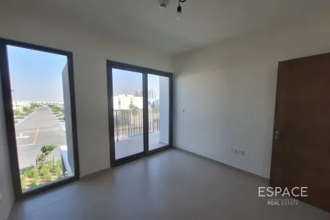 Villa in Tilal Al Ghaf, Dubai 4 bedrooms, 221 sq.m. № 122975 - photo 12