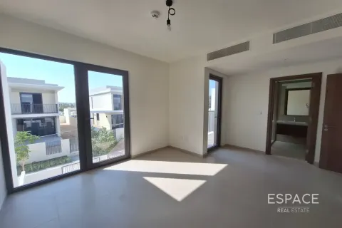 Villa in Tilal Al Ghaf, Dubai 4 bedrooms, 221 sq.m. № 122975 - photo 9