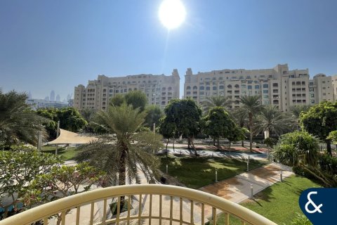 Apartment in Shoreline Apartments, Palm Jumeirah, Dubai 3 bedrooms, 208 sq.m. № 78955 - photo 2