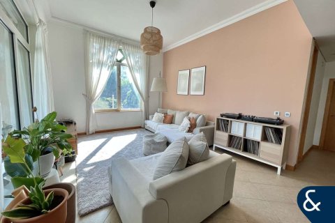 Apartment in Shoreline Apartments, Palm Jumeirah, Dubai 3 bedrooms, 208 sq.m. № 78955 - photo 5